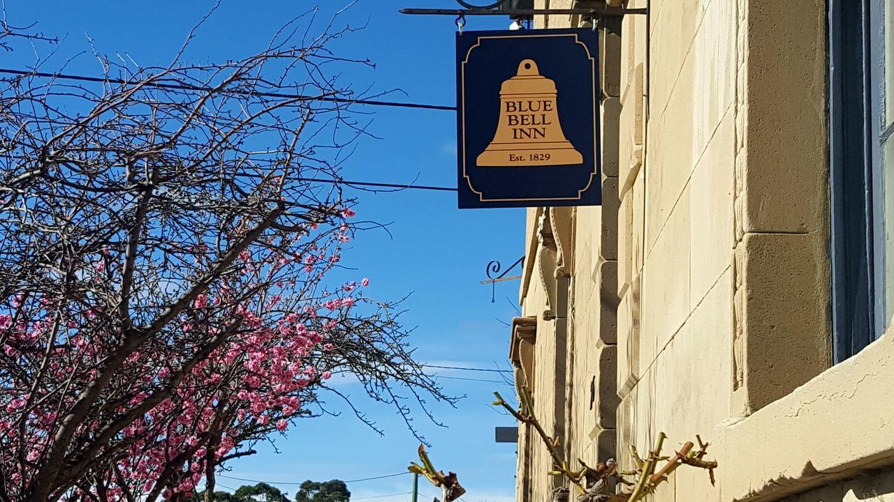 Blue Bell Inn Sorell エクステリア 写真