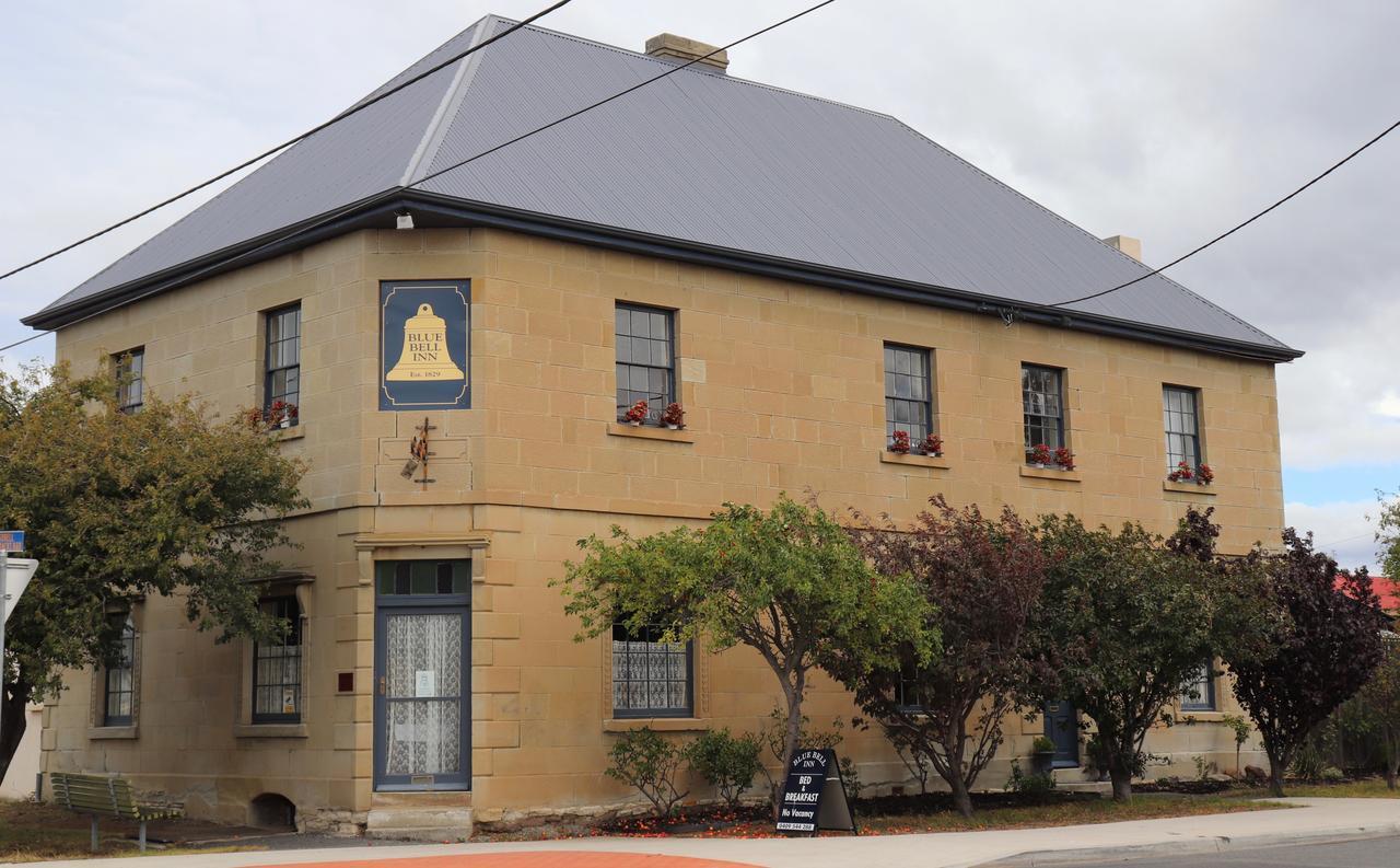 Blue Bell Inn Sorell エクステリア 写真