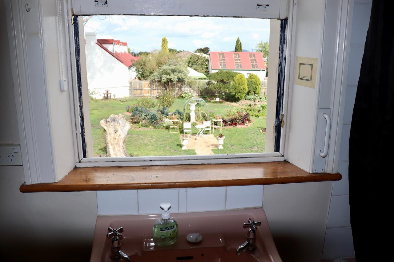 Blue Bell Inn Sorell エクステリア 写真