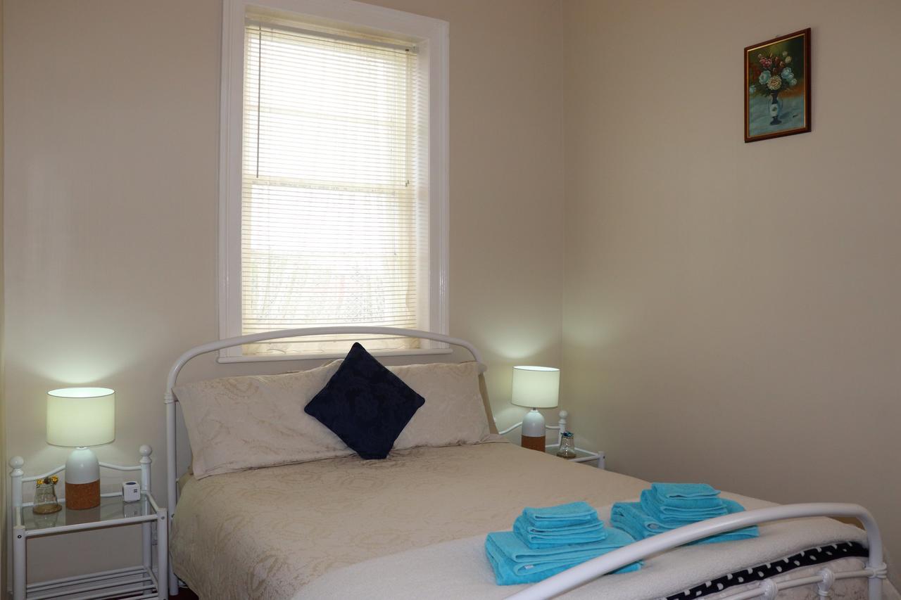 Blue Bell Inn Sorell エクステリア 写真